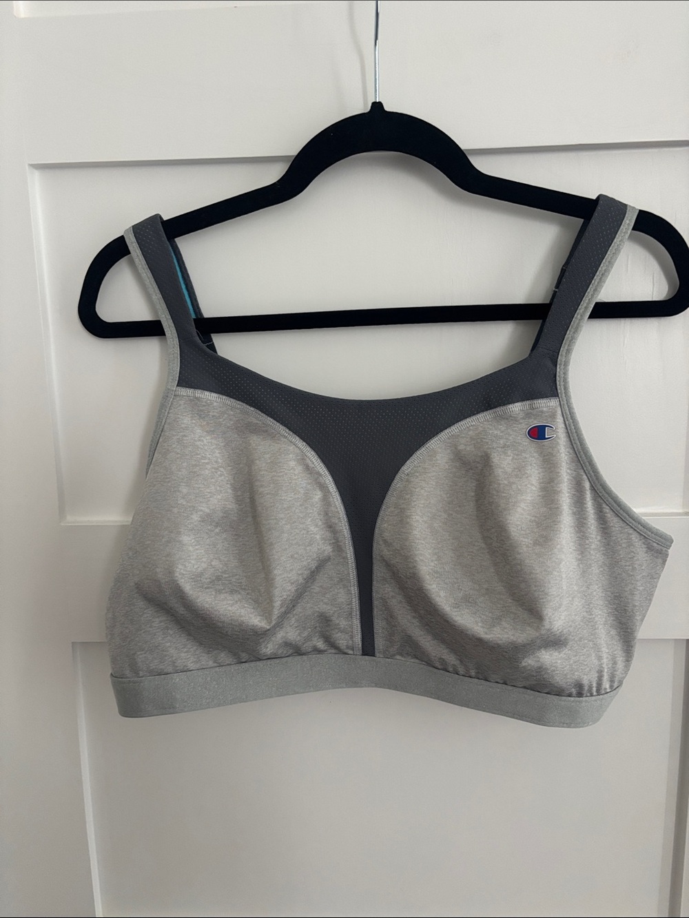 Champion Size 42DD Light Gray Women's Support Sports Bra